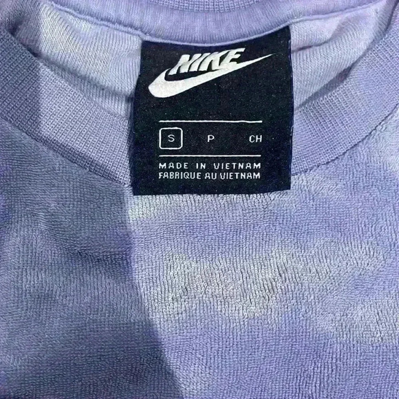 Purple velvet NIKE cropped  sweater - Picture 3 of 4